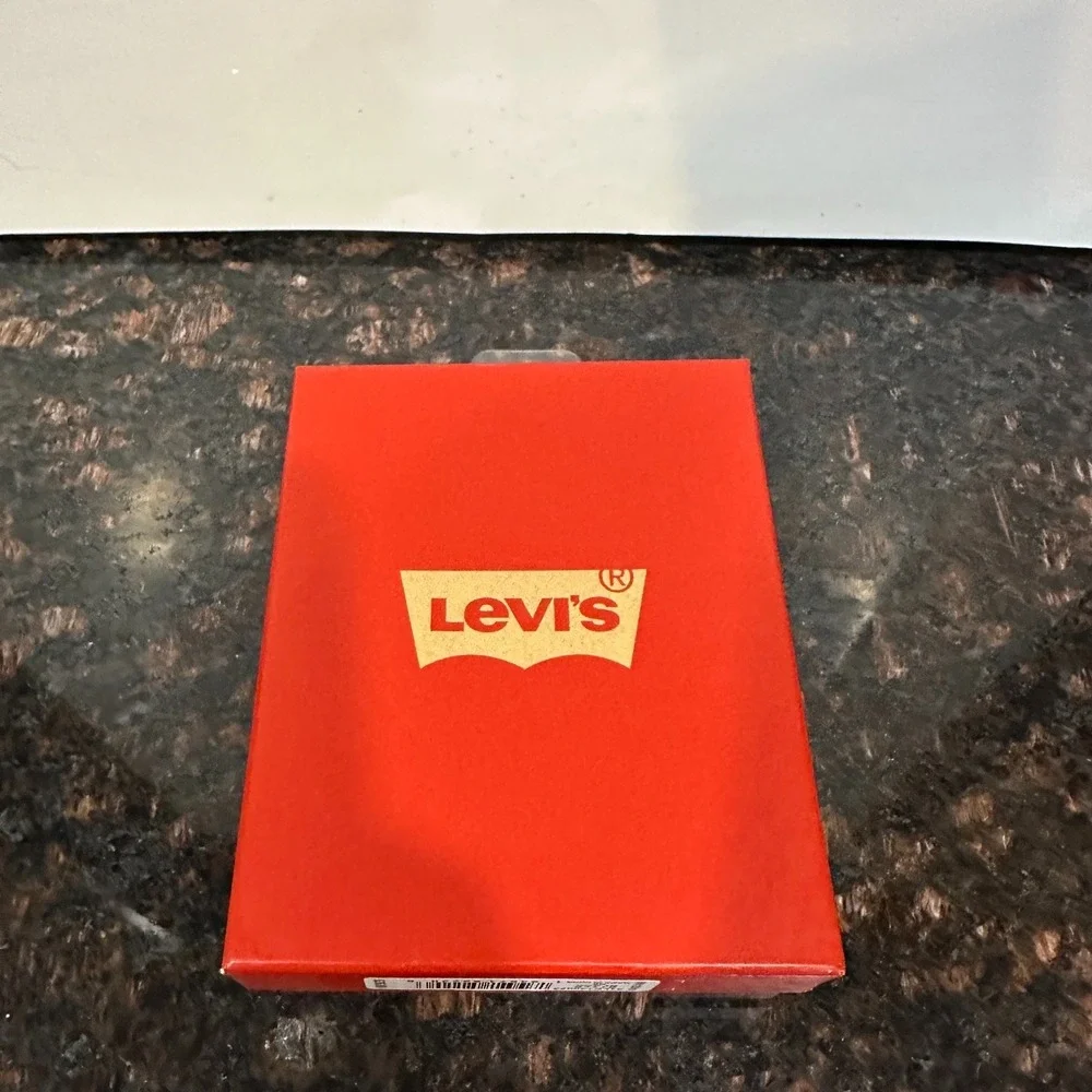 Levis Black Leather Bifold Wallet RFID Blocking Protect Levi Strauss New in Box